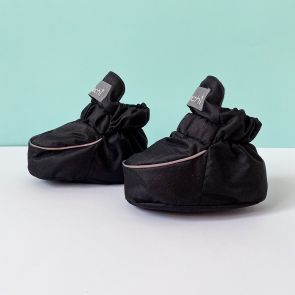 Демисезонные пинетки для новорожденных (черные)