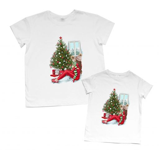 Парные футболки для мамы и дочки с тематическим принтом "Новогодняя сказка"