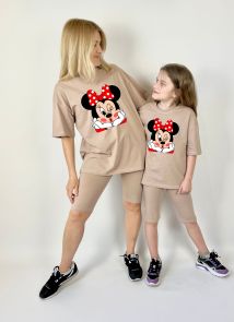 Комплект oversize для мамы и дочки футболка + велосипедки "Minnie Mouse" (поцелуйчик)