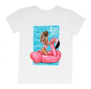 Женская футболка бойфренд "Девушка в басейне"