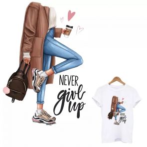 Женская футболка "Never give up"
