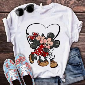 Женская футболка с принтом "Mickey and Minnie kiss"